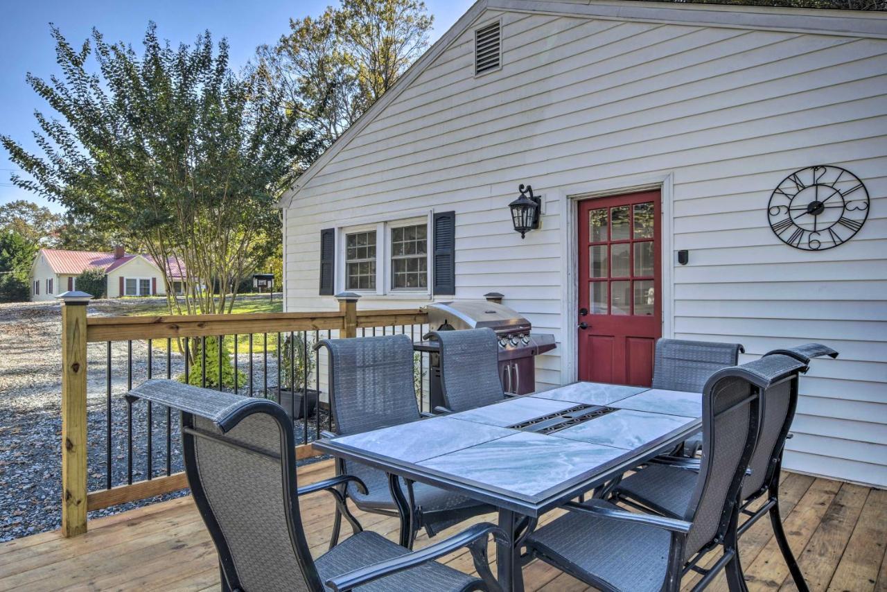 Peaceful Renovated Home With Deck On Half Acre! Asheboro Exterior foto